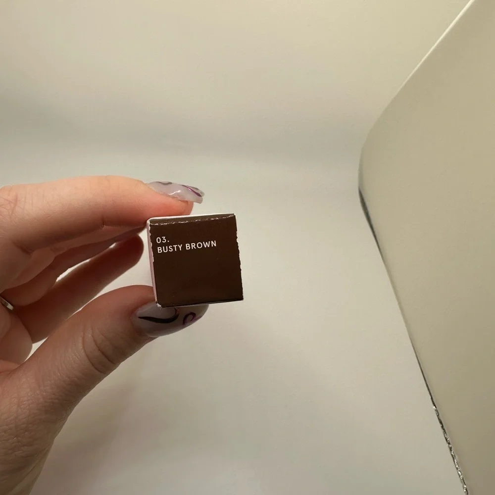 One/Size Point Made Waterproof Liquid Eyeliner - Busty Brown - Picture 3 of 5